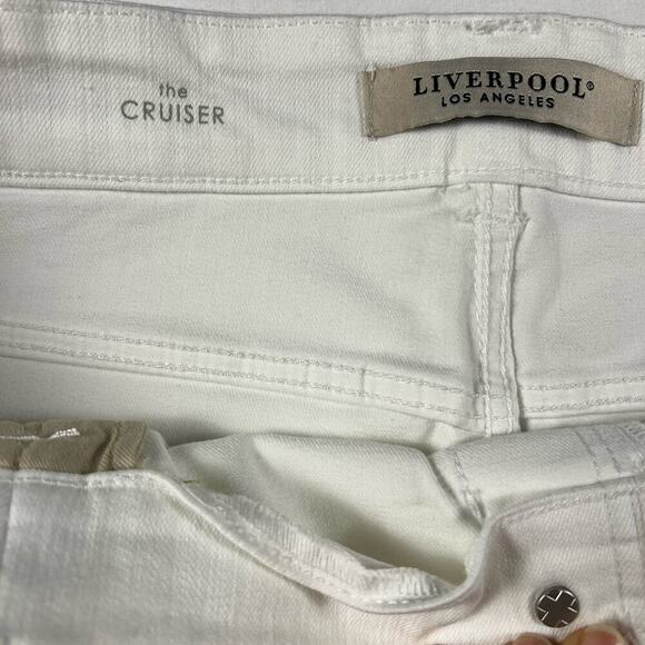 Liverpool Los Angeles Gia Glider Cruiser Pull On White Denim Shorts Size 16/33 - Picture 3 of 8
